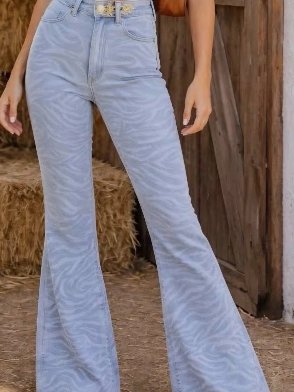 Women's Light Blue Tiger-Print Flared Jeans 26